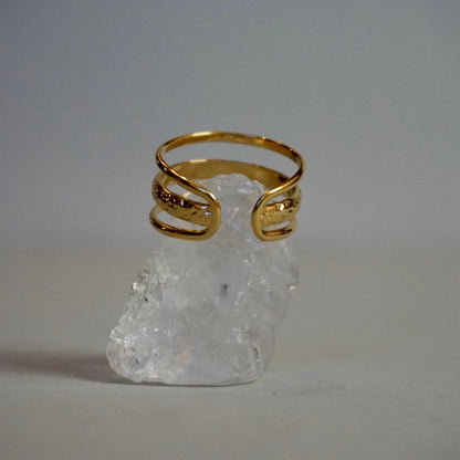 Fine Line Gold - adjustable ring