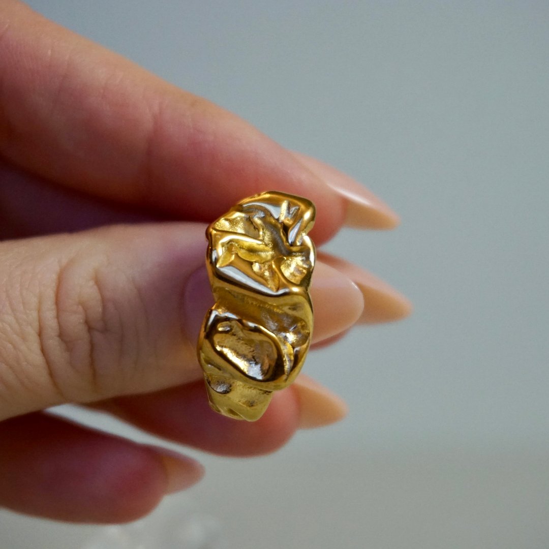 Rocky Gold - adjustable ring