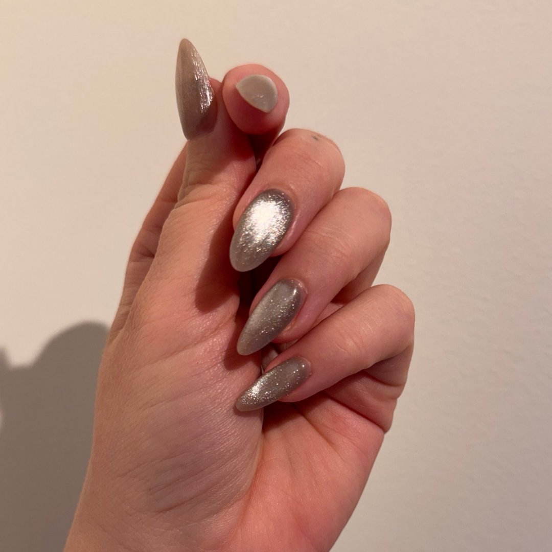 Champagne Glaze Almond Long løsnegler